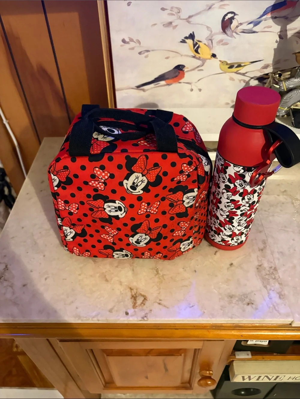 Disney Red and Black Minnie Mouse Lunch Tote with Matching Bottle